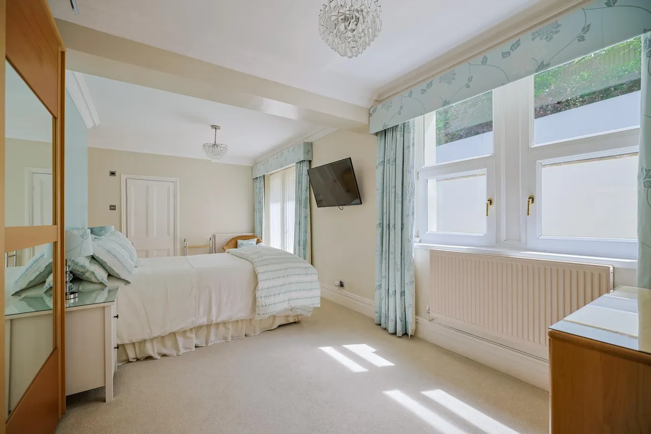 The Croft, Mumbles, photo 25