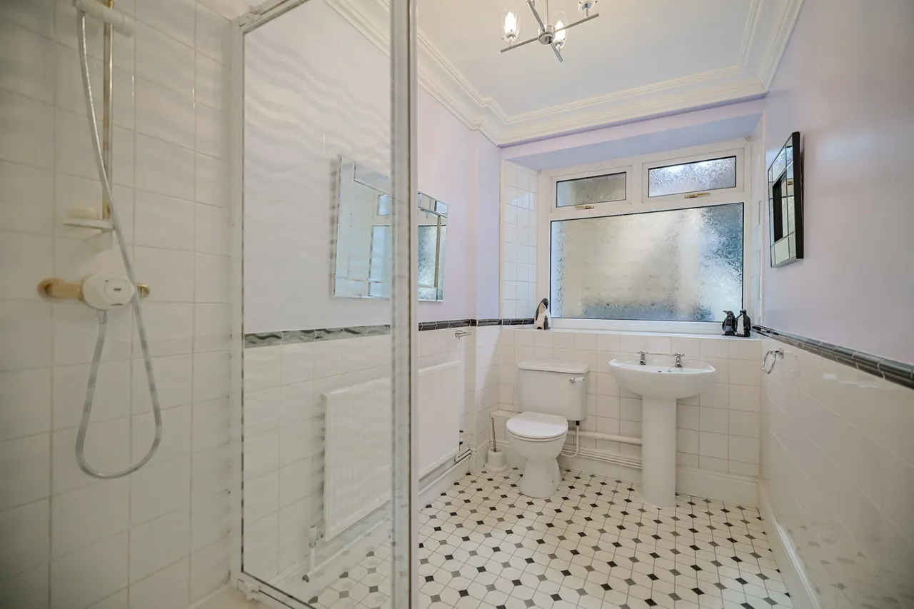 The Croft, Mumbles, photo 36
