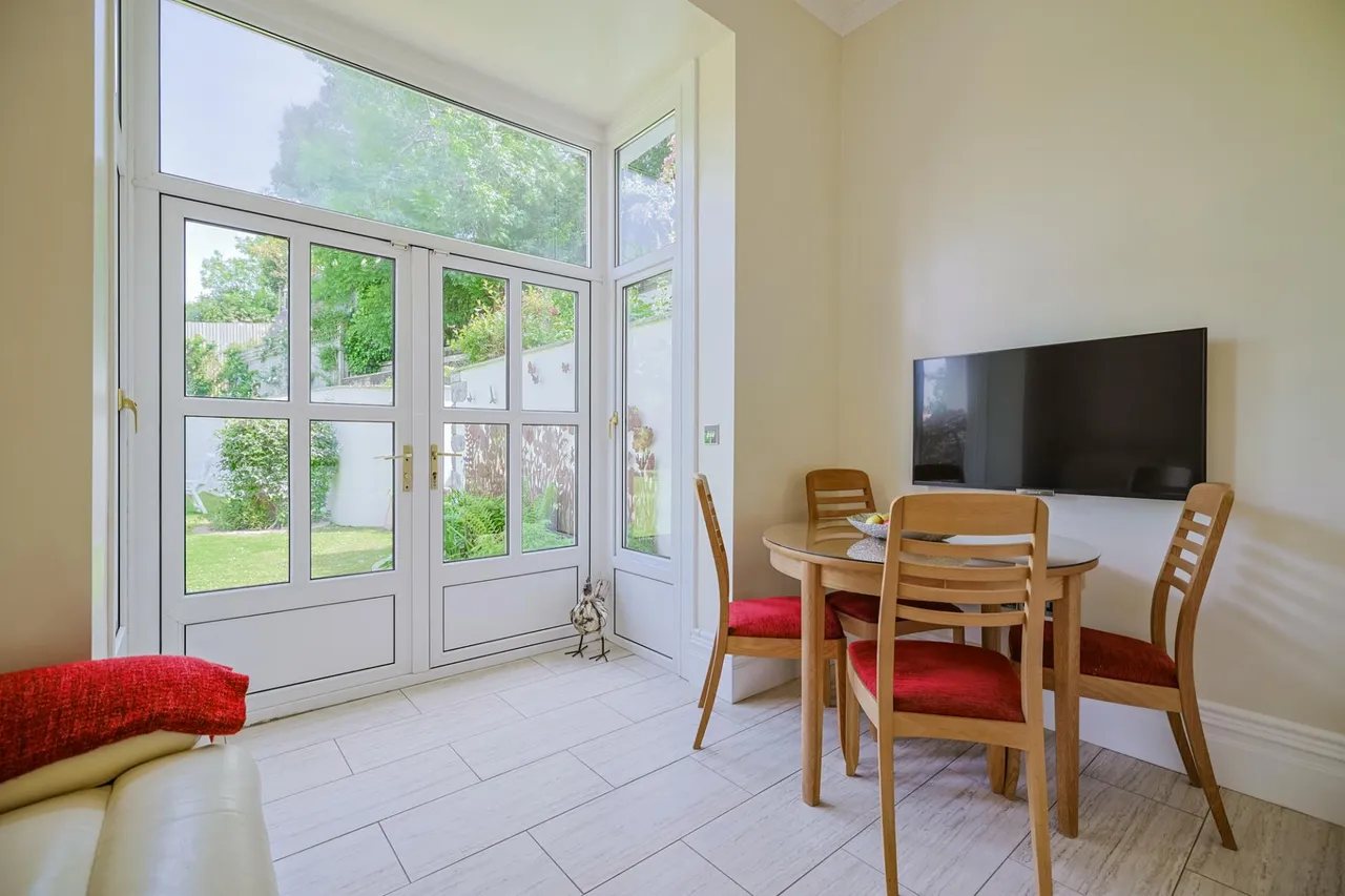 The Croft, Mumbles, photo 12
