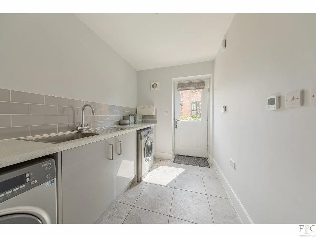 Paddock Way, Great Glen, LE8, photo 13
