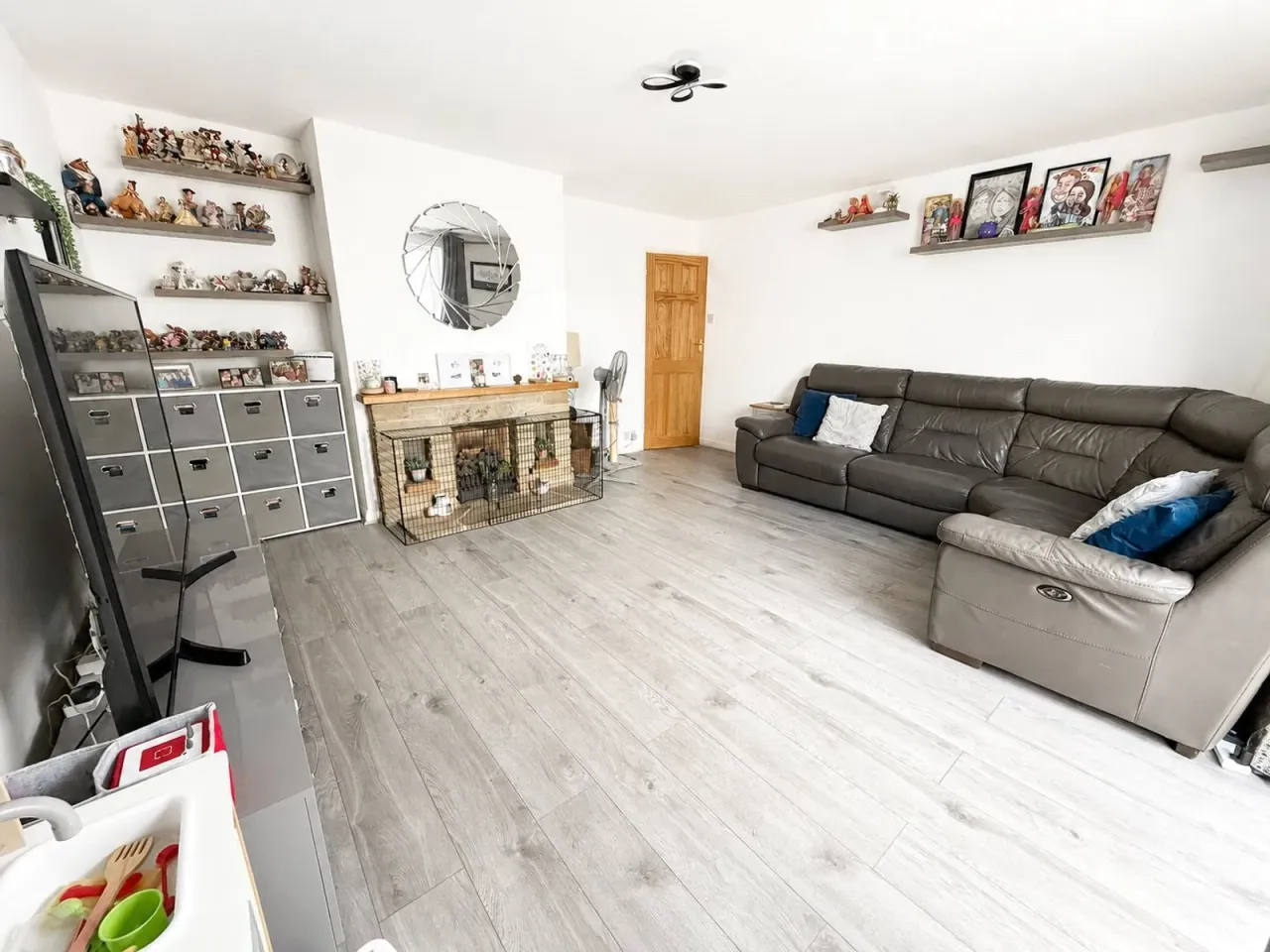 Harebeating Crescent, Hailsham, East Sussex, BN27, photo 5