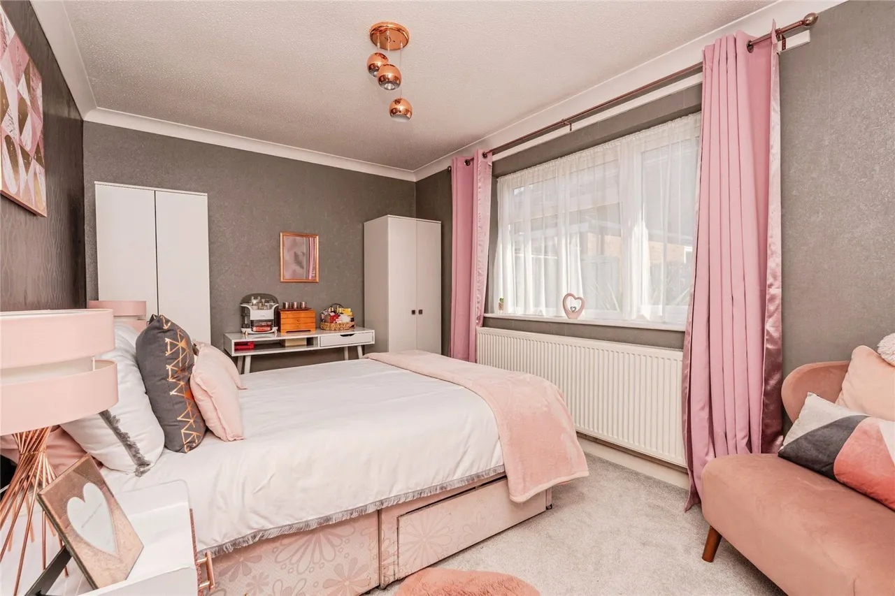Downsview Drive, Midhurst, GU29, photo 17