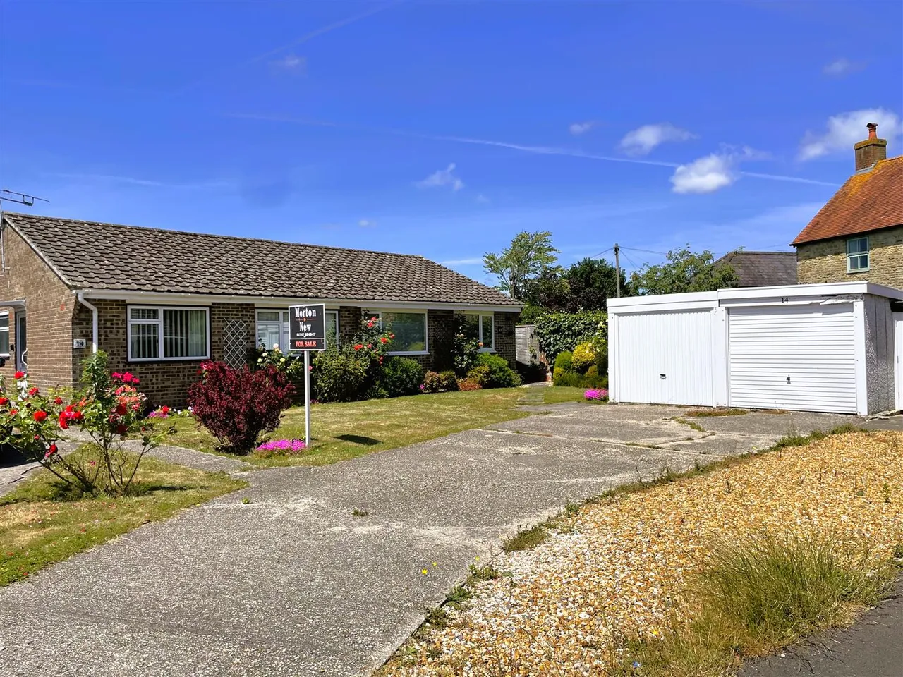 2 bed house for sale, Avondale Gardens, Gillingham
