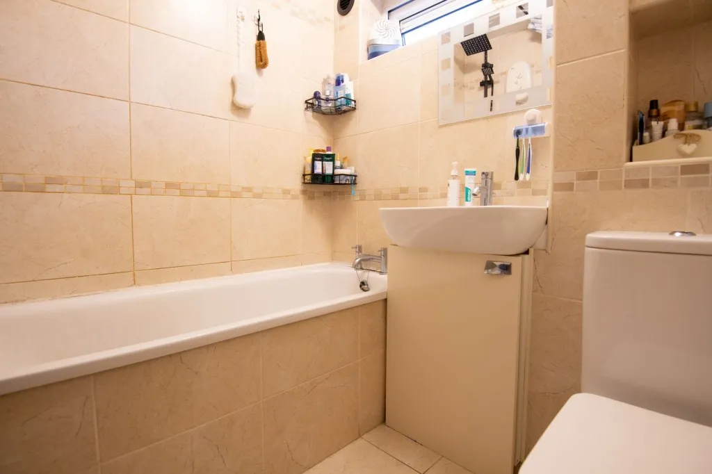 Shearwater Lane, Wellingborough, NN8, photo 15
