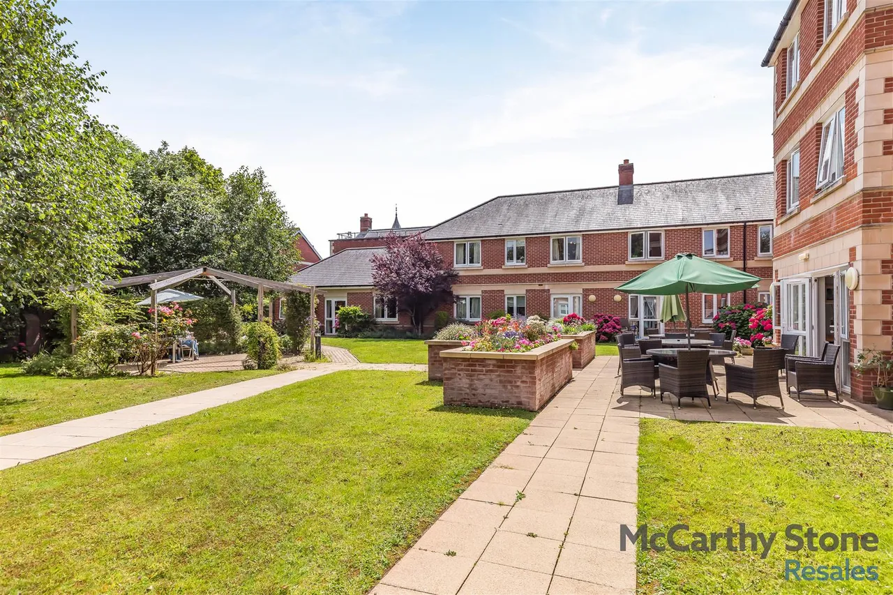 Marlborough Road, Cardiff, CF23, photo 24