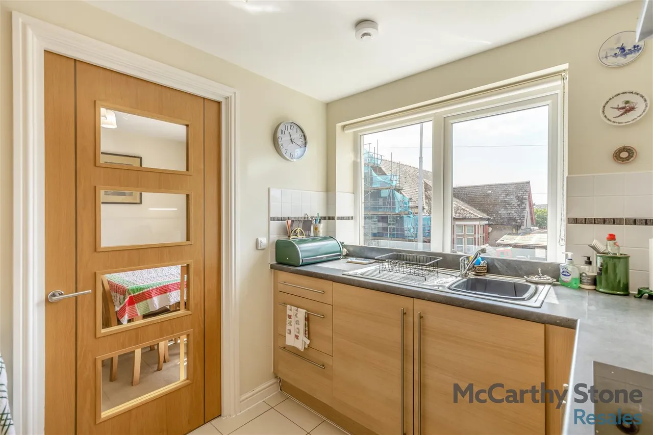 Marlborough Road, Cardiff, CF23, photo 4