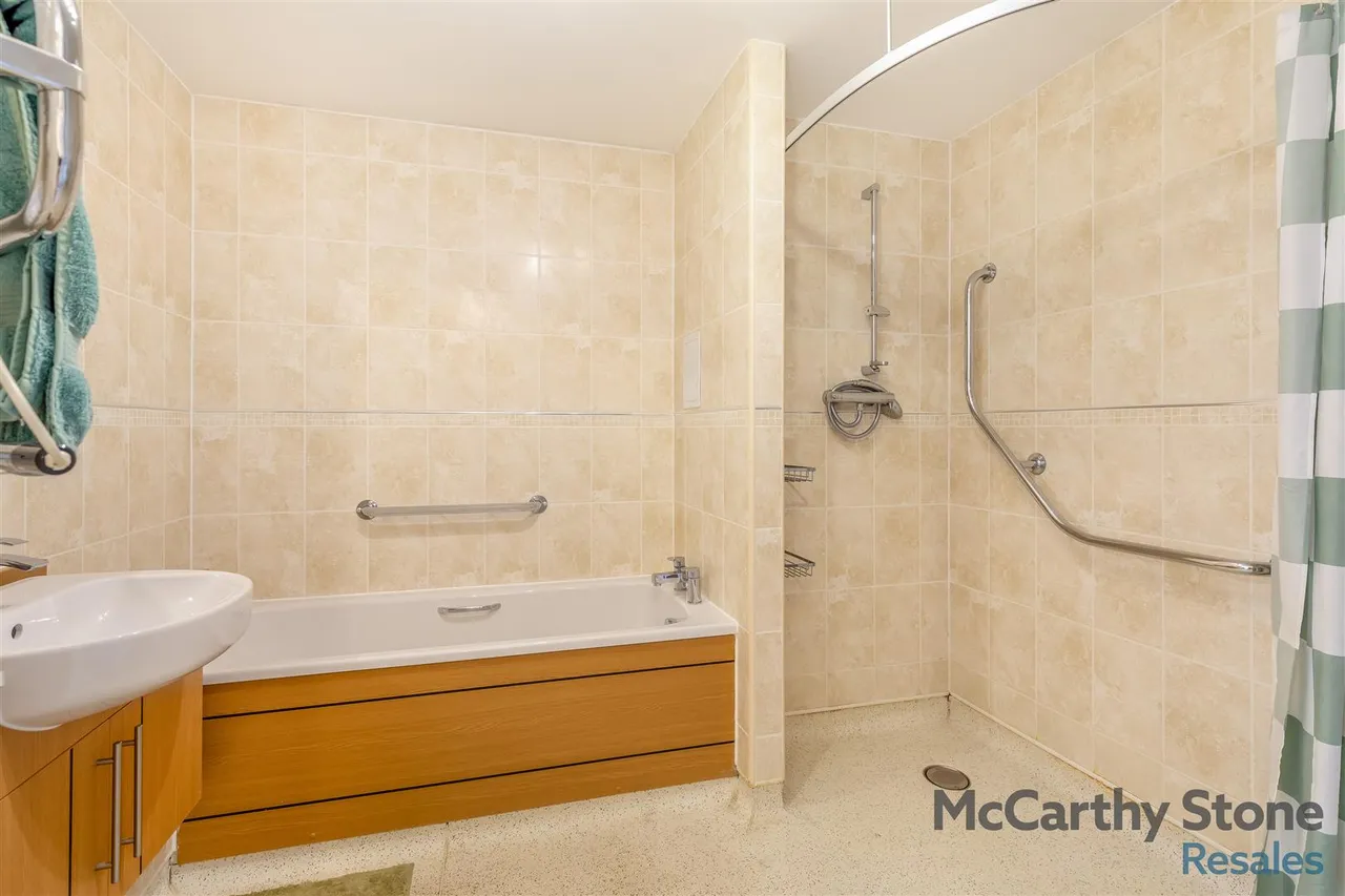 Marlborough Road, Cardiff, CF23, photo 11