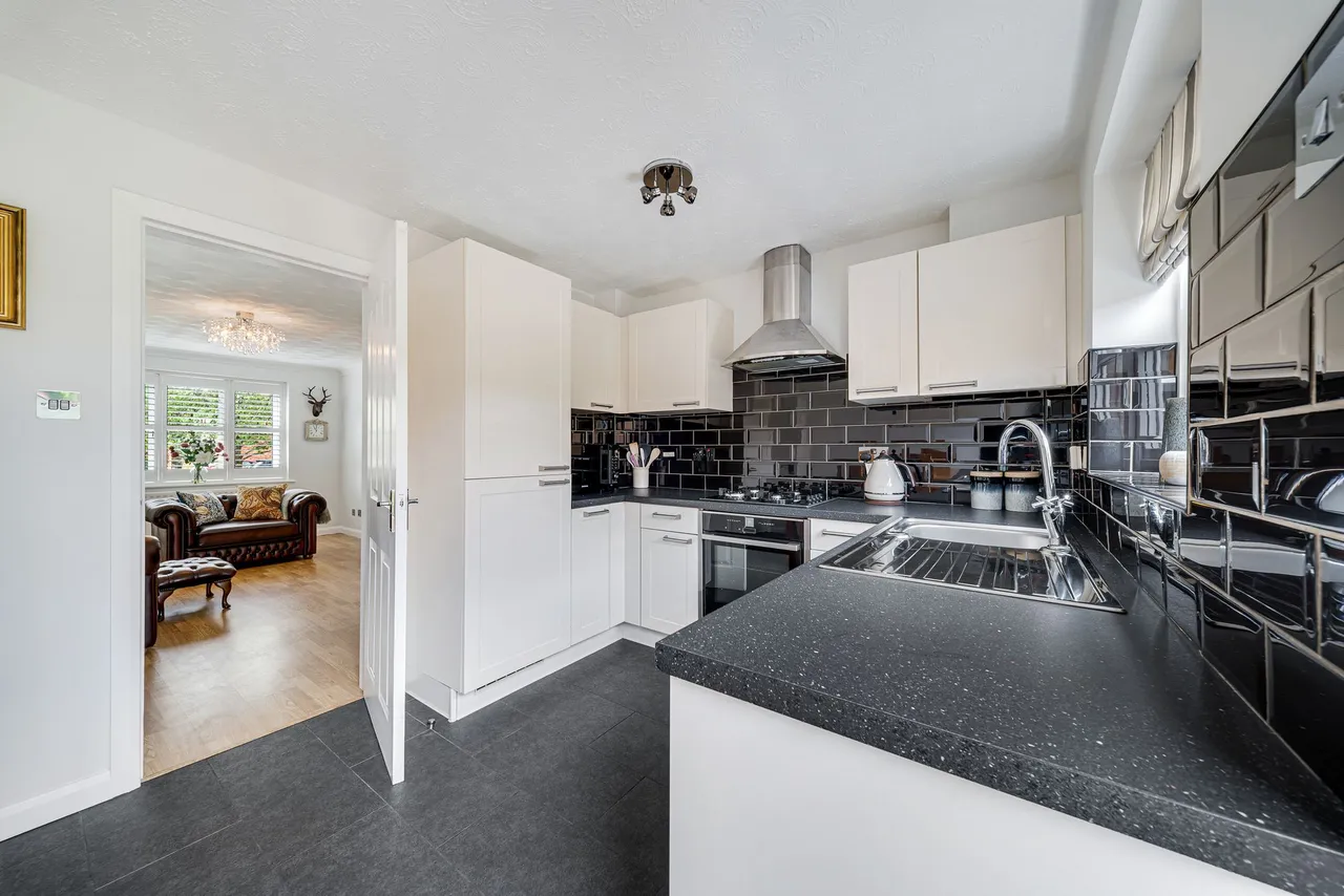 Eltham Close, Ashton-In-Makerfield, Wigan, Wigan, WN4 8XY, photo 3