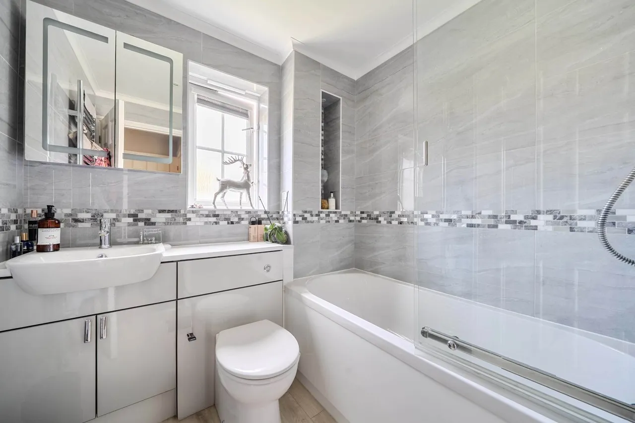 Heron Forstal Avenue, Hawkinge, CT18, photo 12
