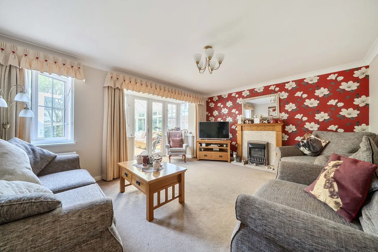 Heron Forstal Avenue, Hawkinge, CT18, photo 6
