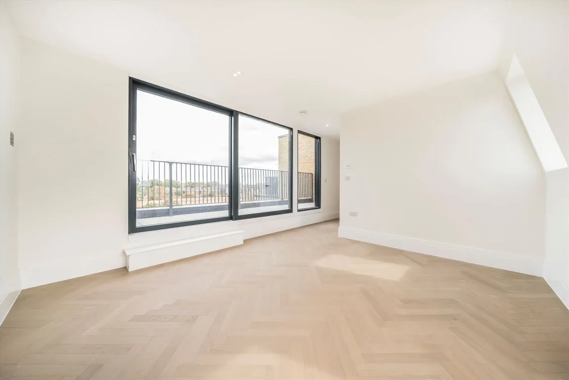 Bryanston Close, UB2, photo 8