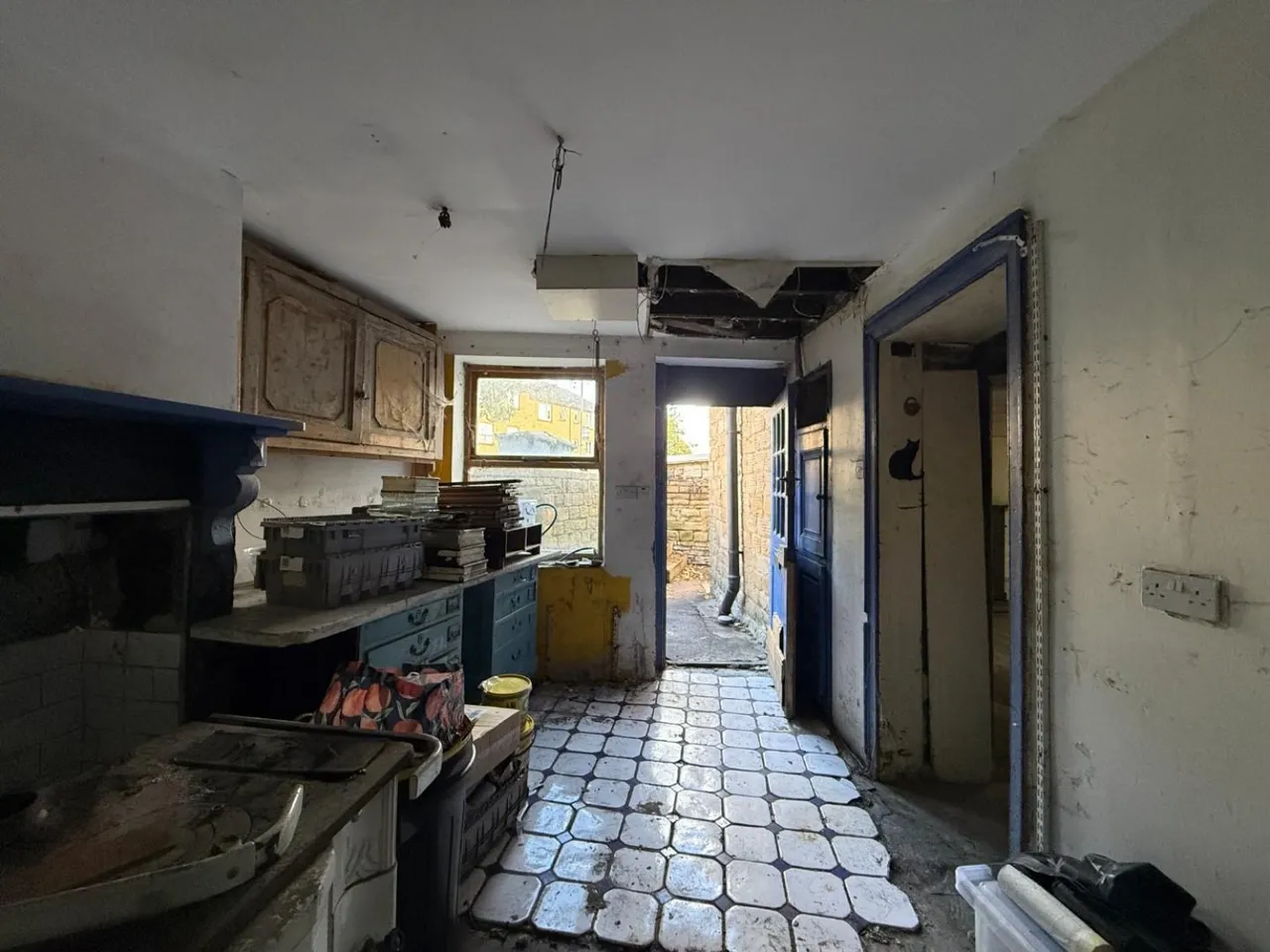 Crackenedge Lane, Dewsbury, WF13, photo 8