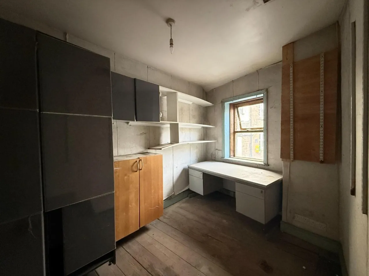 Crackenedge Lane, Dewsbury, WF13, photo 9