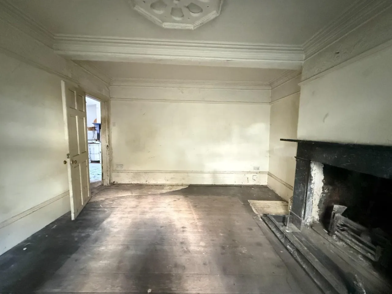 Crackenedge Lane, Dewsbury, WF13, photo 5