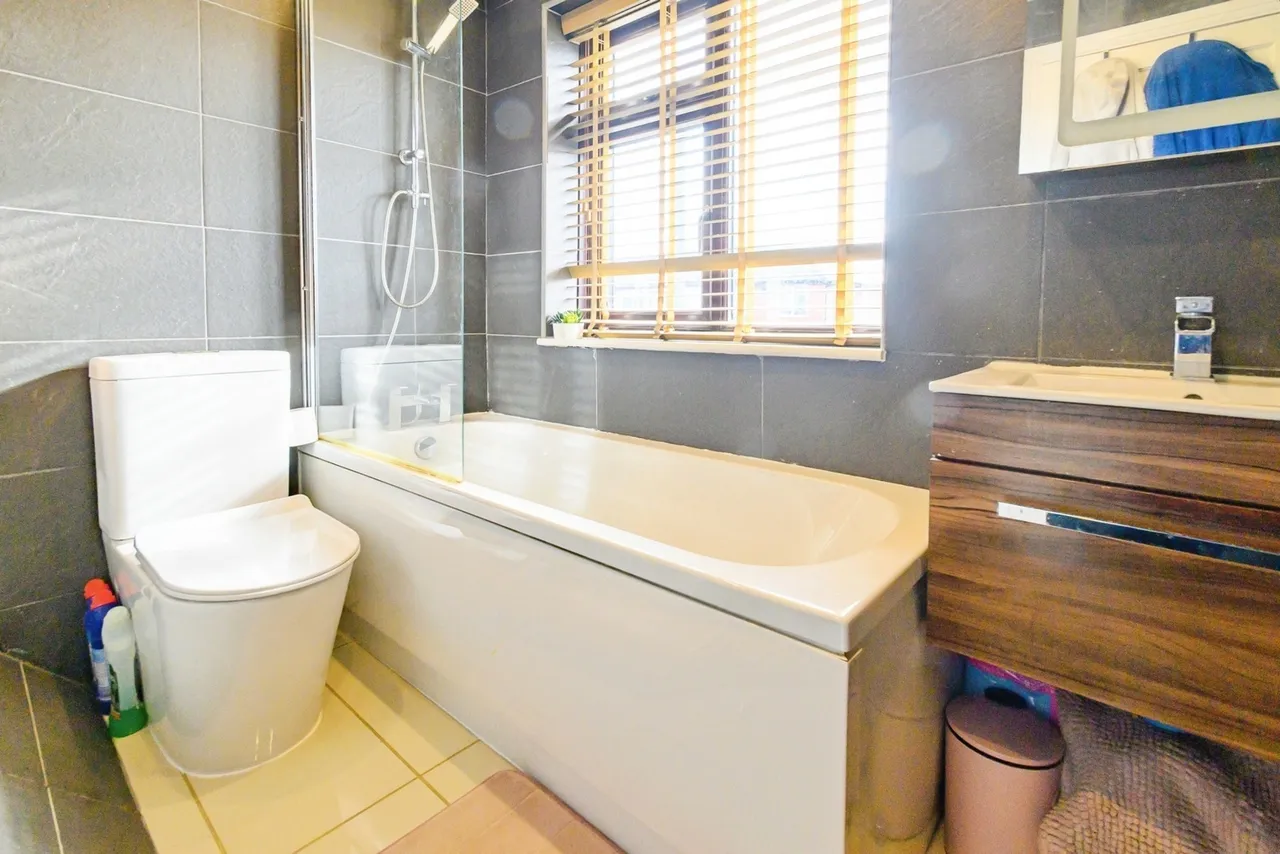 Hereford Drive, Swinton, Manchester, Greater Manchester, M27, photo 15