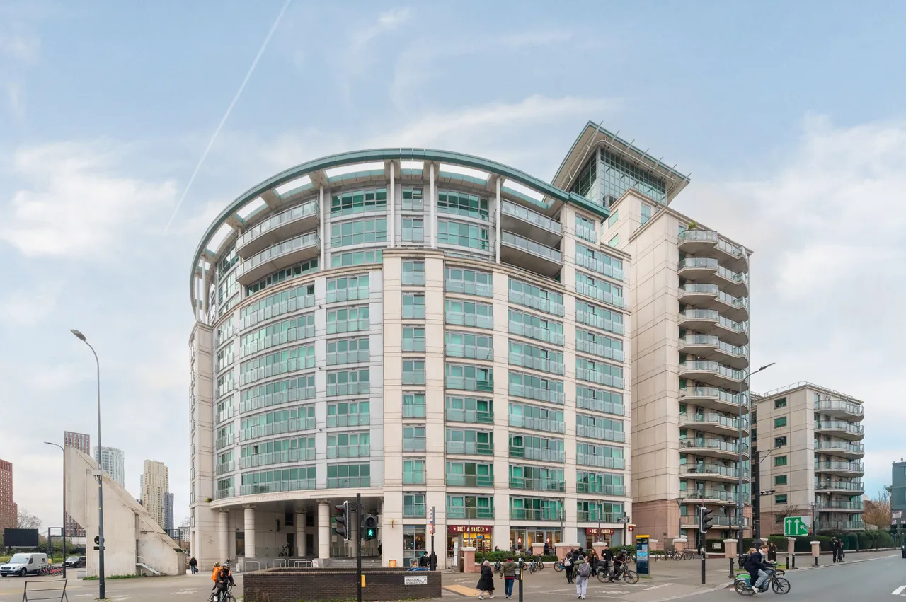 London, SW8, photo 15