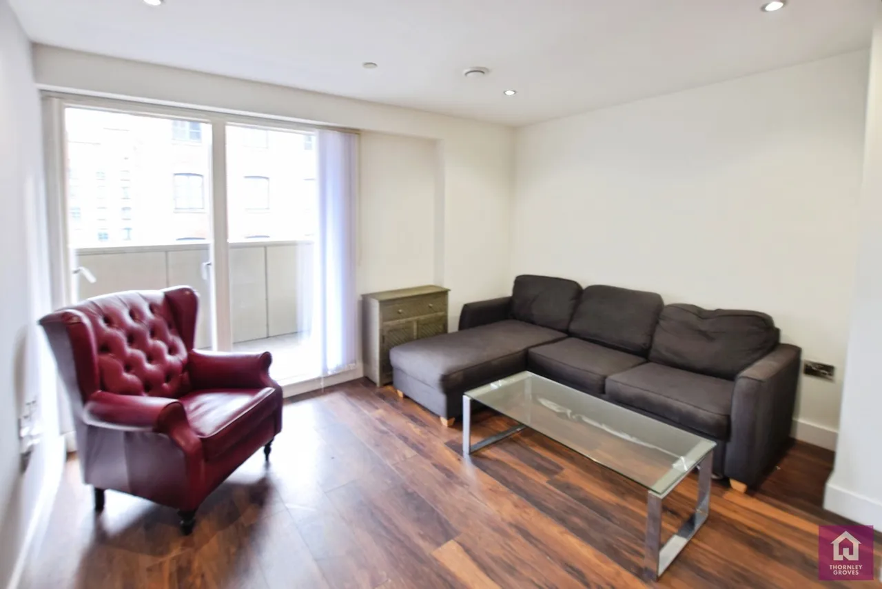 2 bed flat to rent, Cambridge Street, Southern Gateway, M1