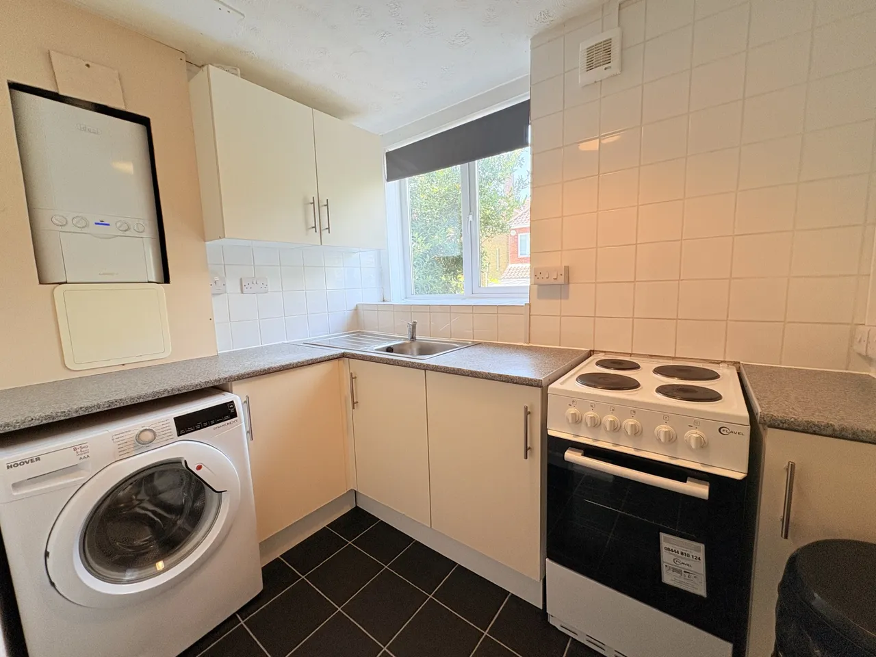Elphinstone Road, Southsea, Portsmouth, PO5, photo 4