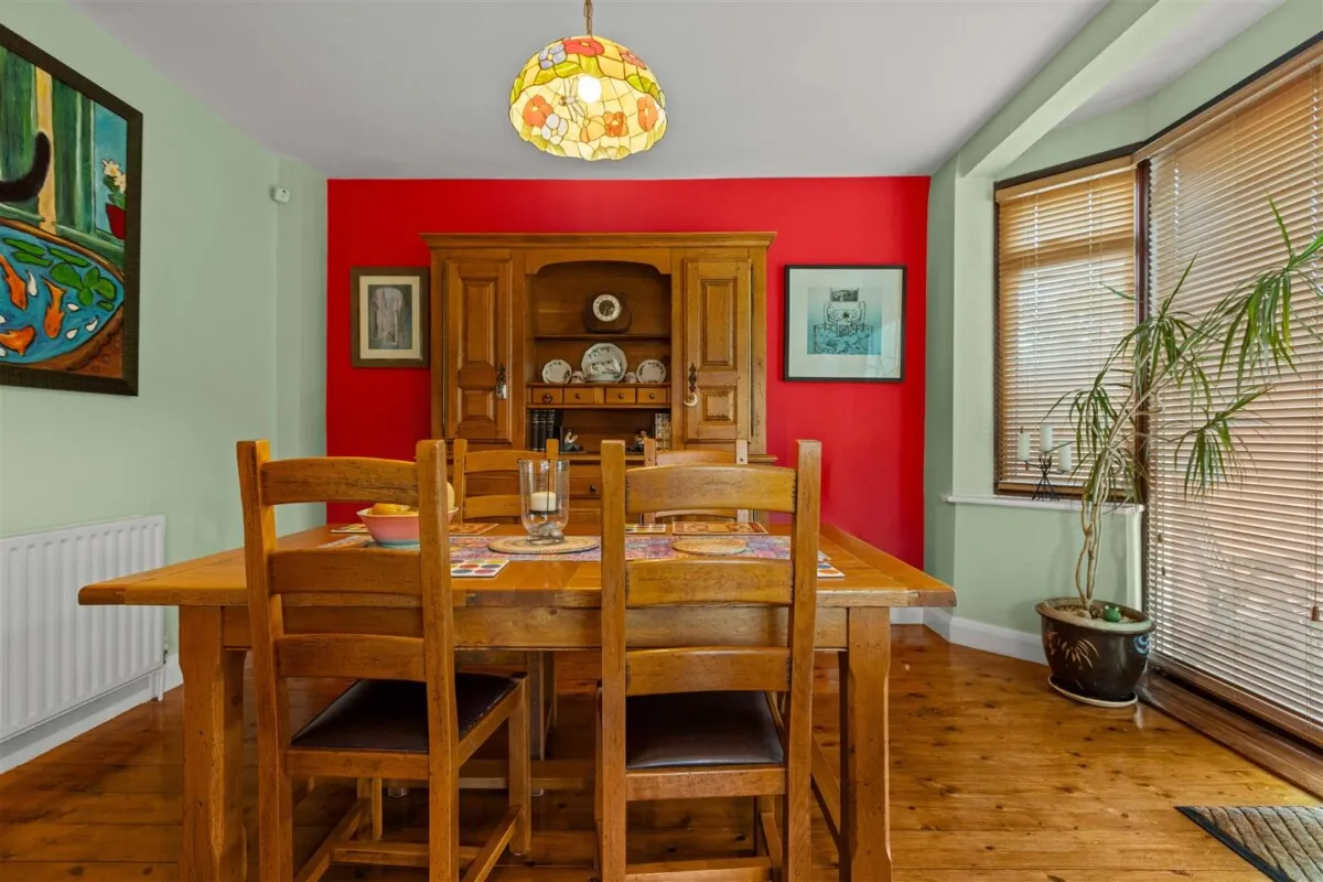 Catherine Gardens, Hounslow, TW3, photo 8