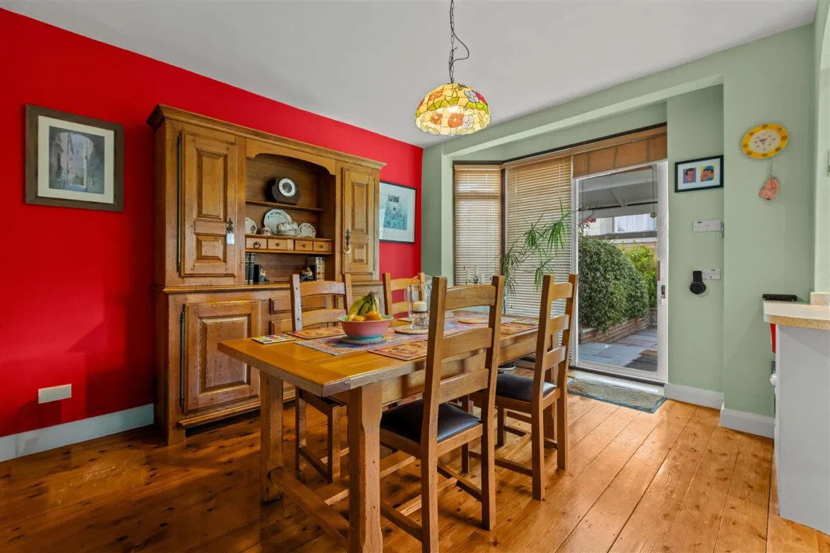 Catherine Gardens, Hounslow, TW3, photo 7
