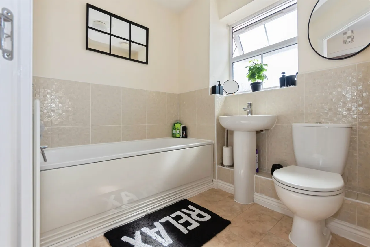 Wharf Lane, Solihull, B91, photo 12