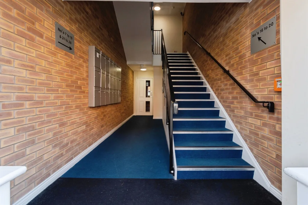 Wharf Lane, Solihull, B91, photo 3