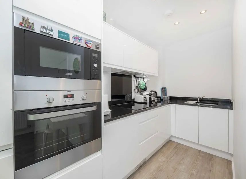 Lakeside Drive, Acton, NW10, photo 3