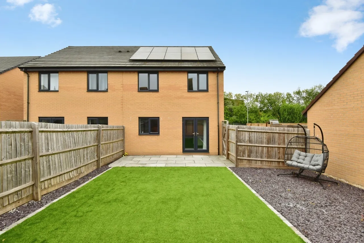 Shetland Drive, NEWCASTLE, Staffordshire, ST5, photo 18