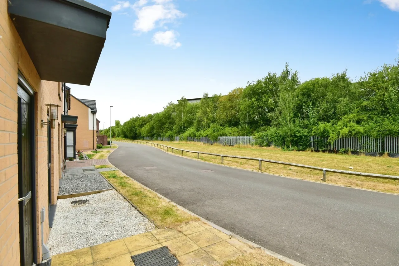 Shetland Drive, NEWCASTLE, Staffordshire, ST5, photo 16