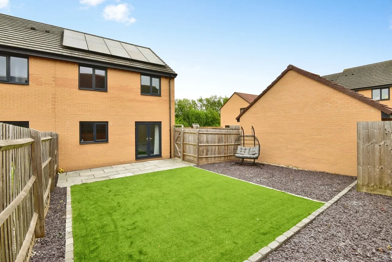 Shetland Drive, NEWCASTLE, Staffordshire, ST5, photo 17