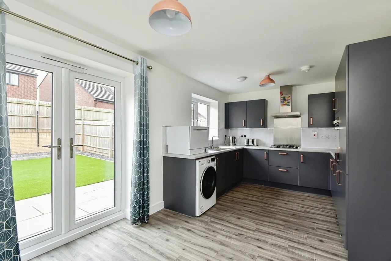 Shetland Drive, NEWCASTLE, Staffordshire, ST5, photo 6