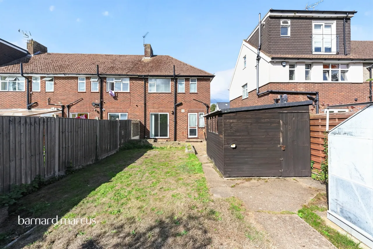 Harvest Road, Feltham, TW13, photo 10
