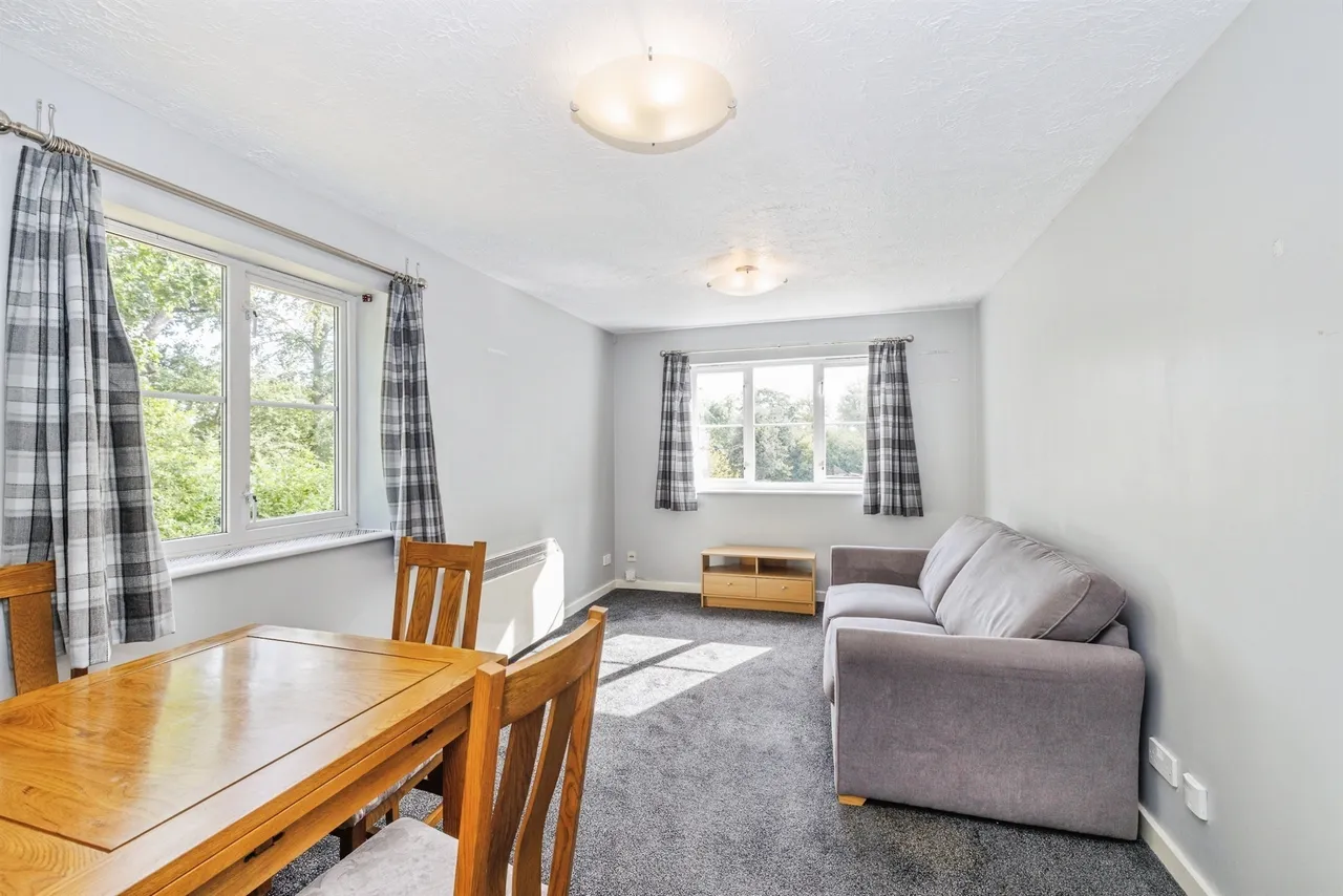 Gisburne Way, Watford, WD24, photo 3