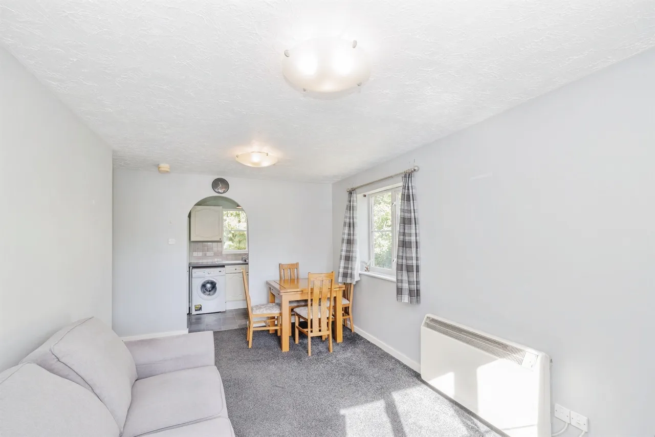 Gisburne Way, Watford, WD24, photo 2