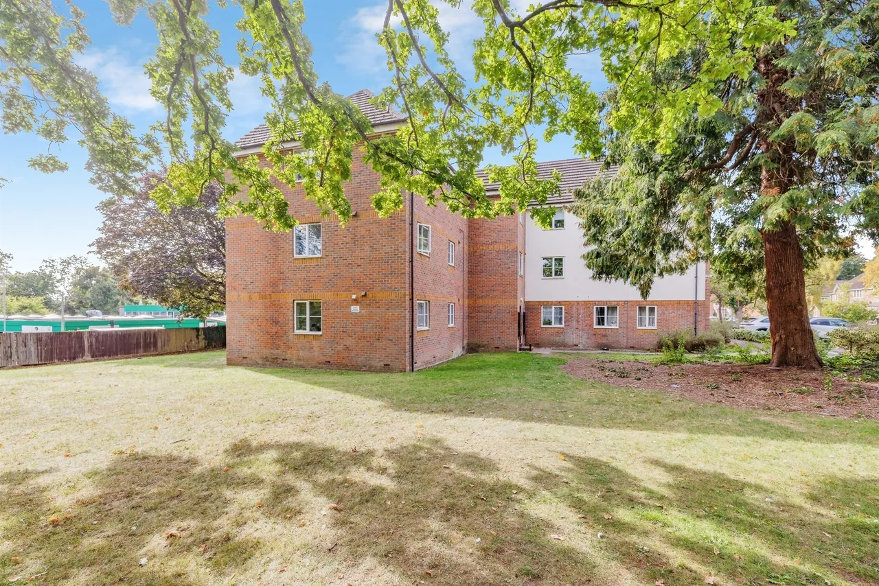 Gisburne Way, Watford, WD24, photo 12