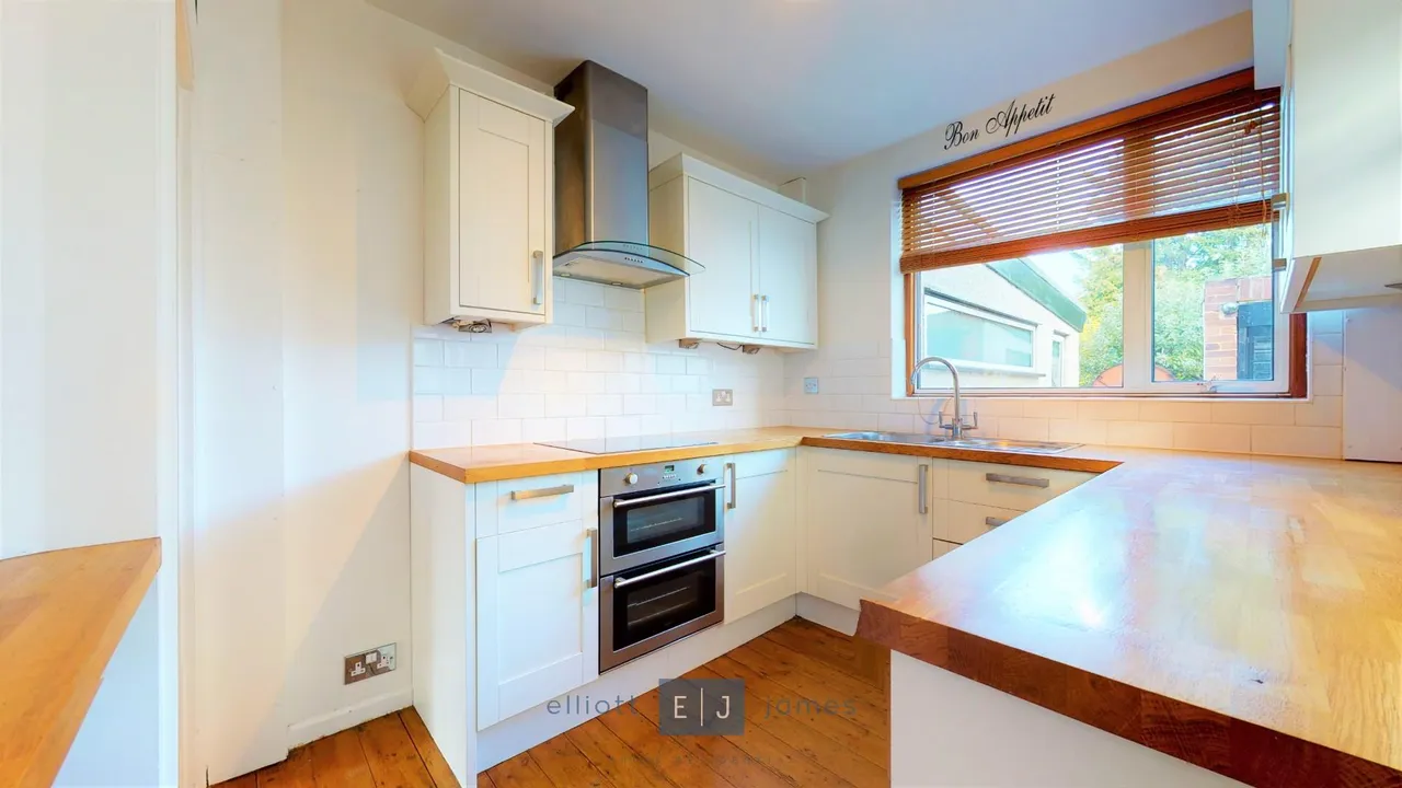 Lechmere Avenue, Chigwell, photo 8