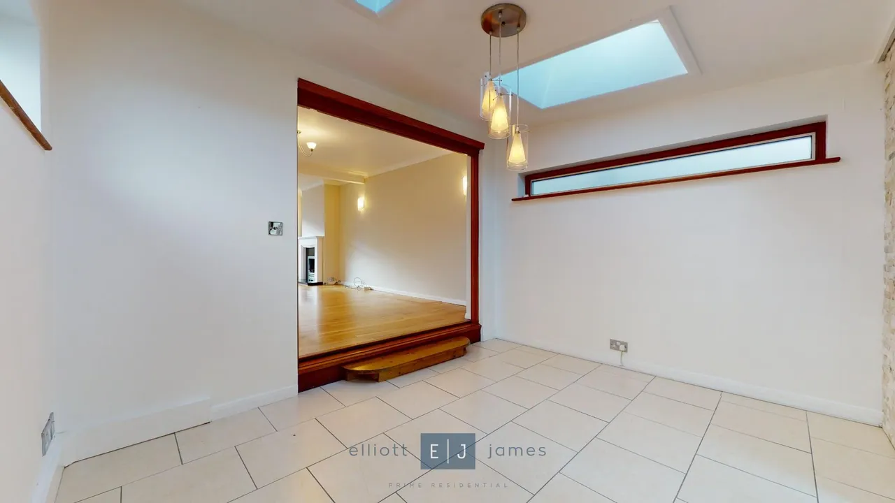 Lechmere Avenue, Chigwell, photo 6