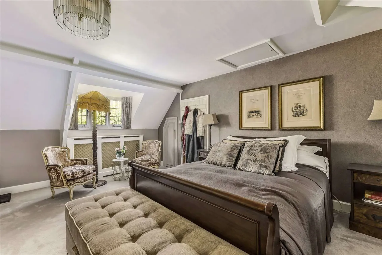 Ferry Lane, Medmenham, Marlow, Buckinghamshire, SL7 2EZ, photo 10
