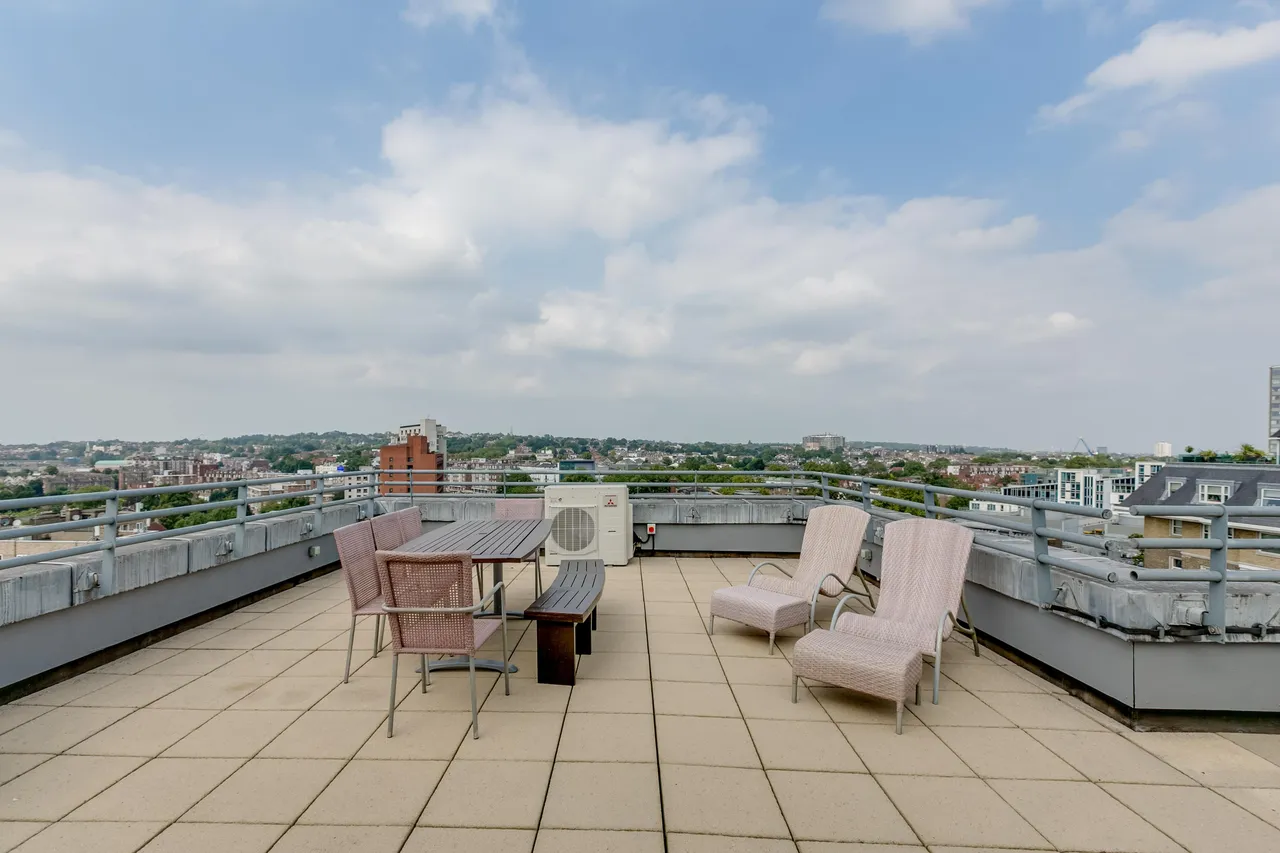 Boydell Court, St John's Wood Park, NW8, photo 4