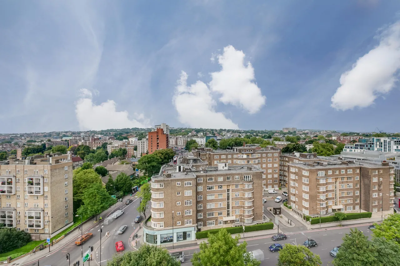 Boydell Court, St John's Wood Park, NW8, photo 10