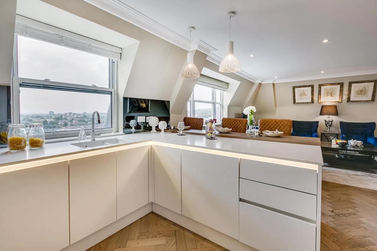Boydell Court, St John's Wood Park, NW8, photo 21