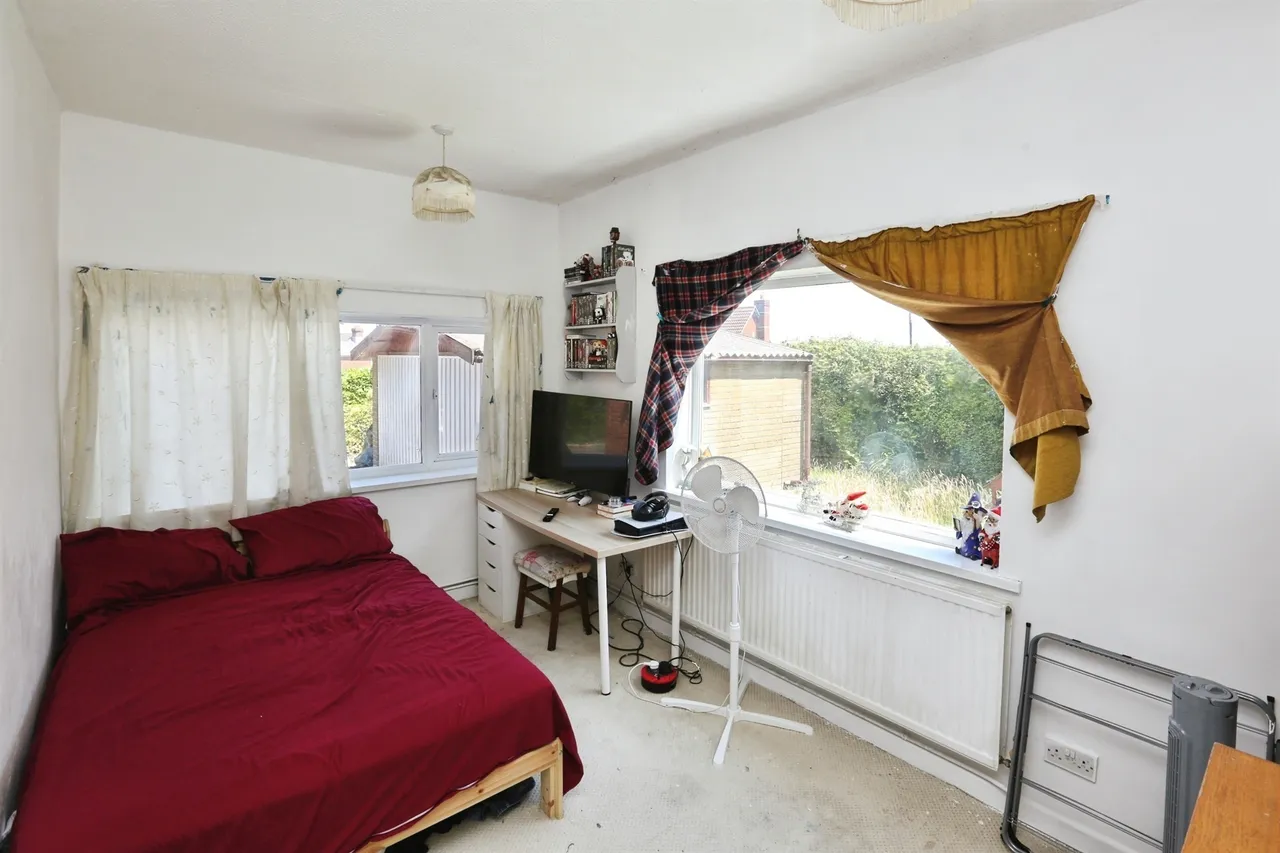 Pretoria Road, Hedge End, SO30, photo 12