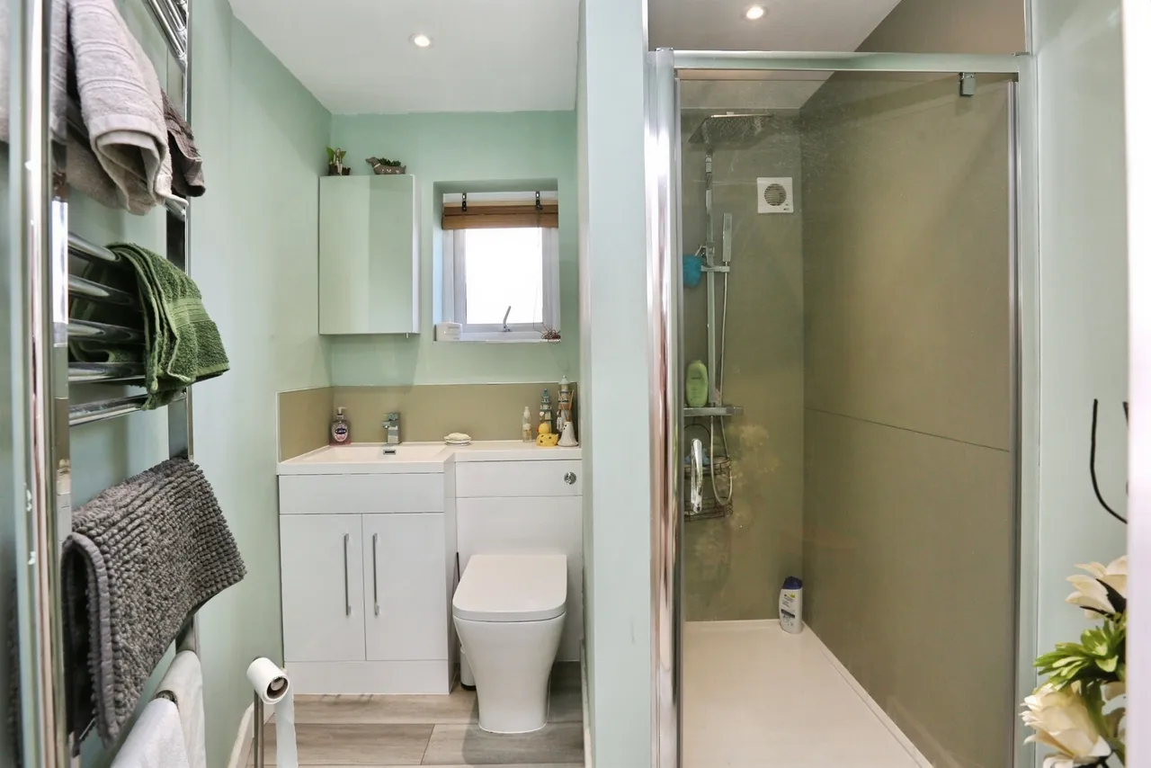 Pretoria Road, Hedge End, SO30, photo 8
