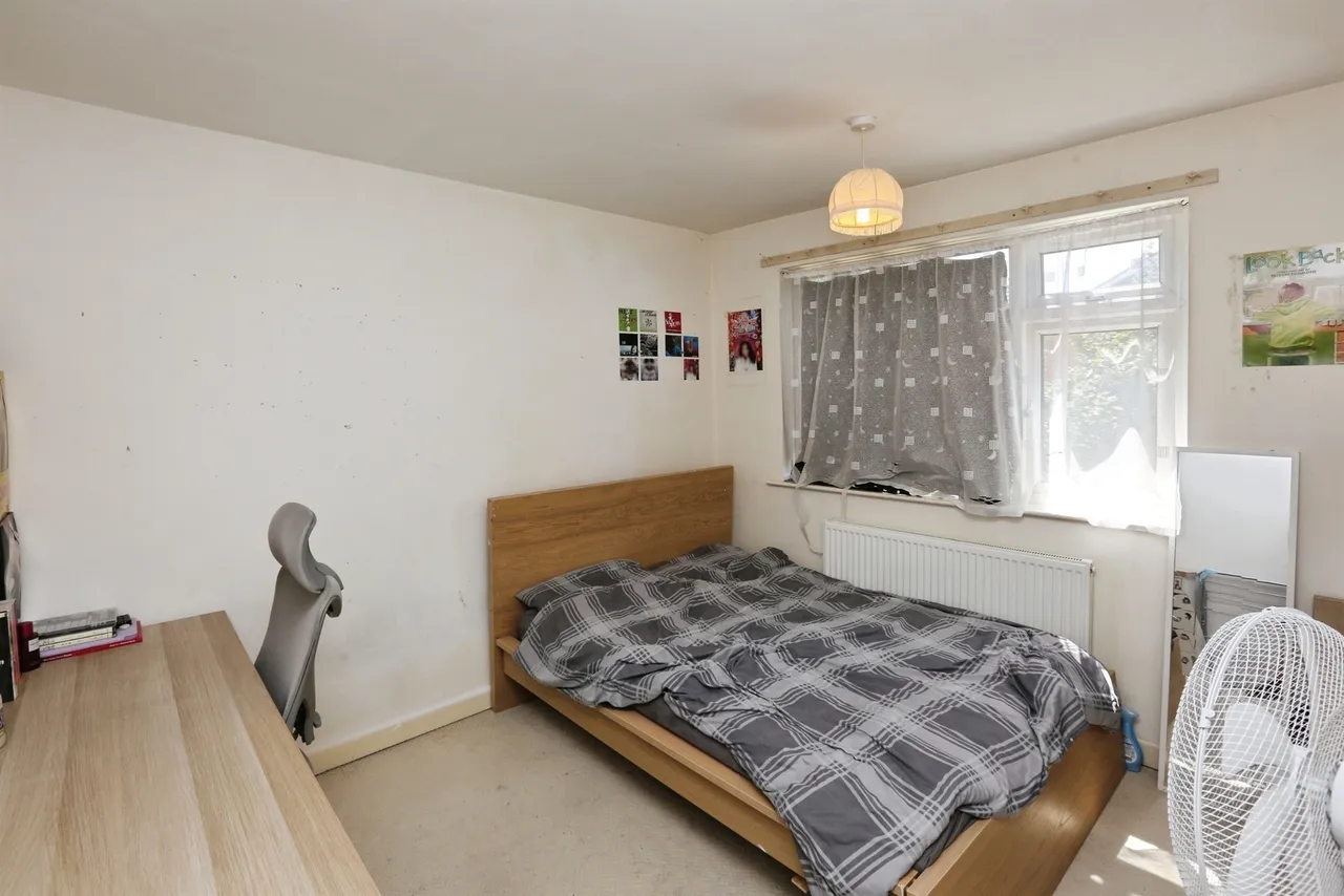 Pretoria Road, Hedge End, SO30, photo 13