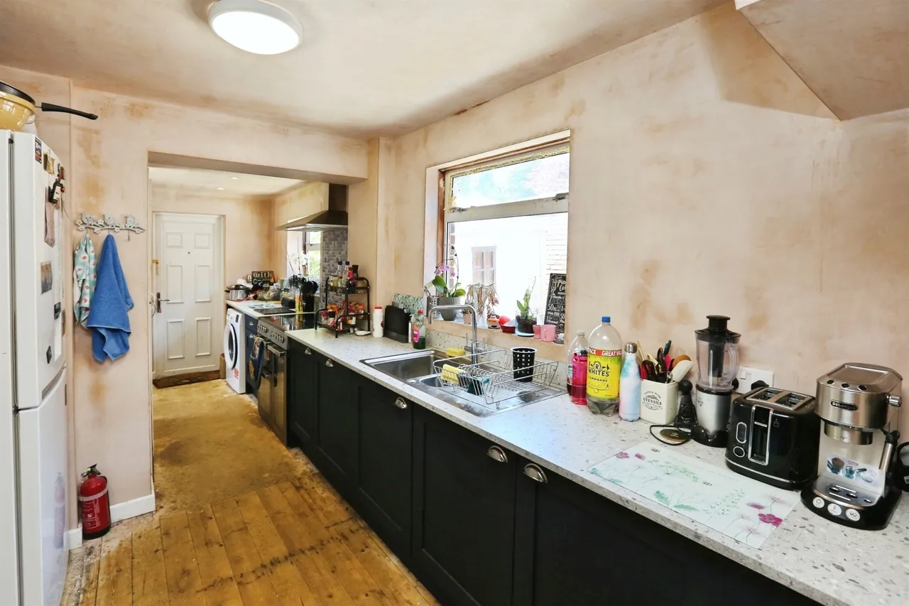 Pretoria Road, Hedge End, SO30, photo 2
