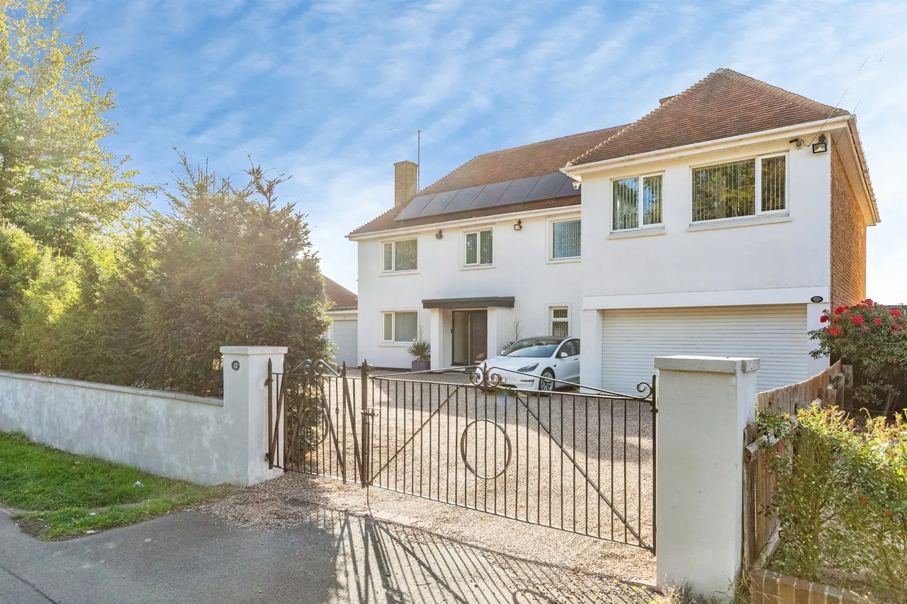 6 bed house for sale, Pytchley Road, Kettering, NN15