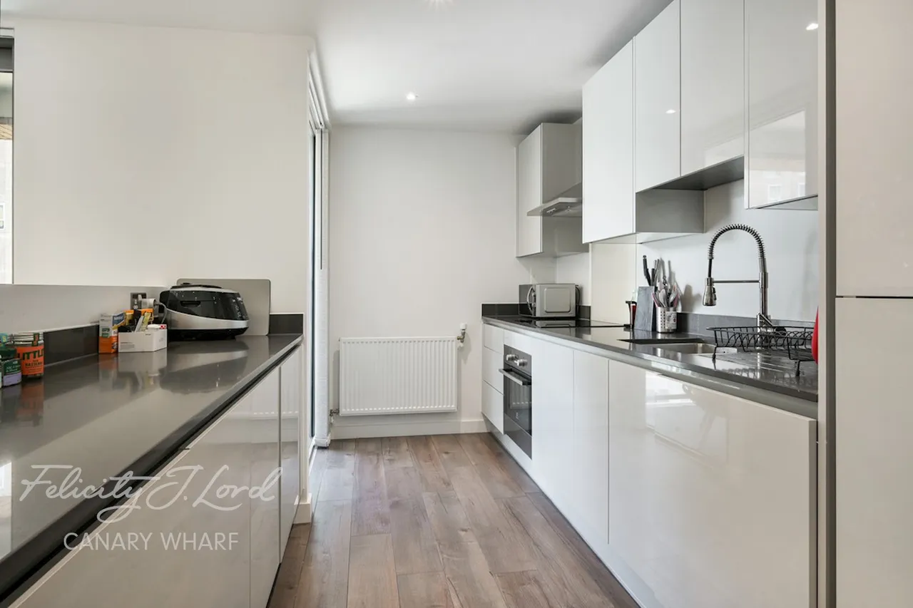 East Ferry Road, London, E14, photo 8