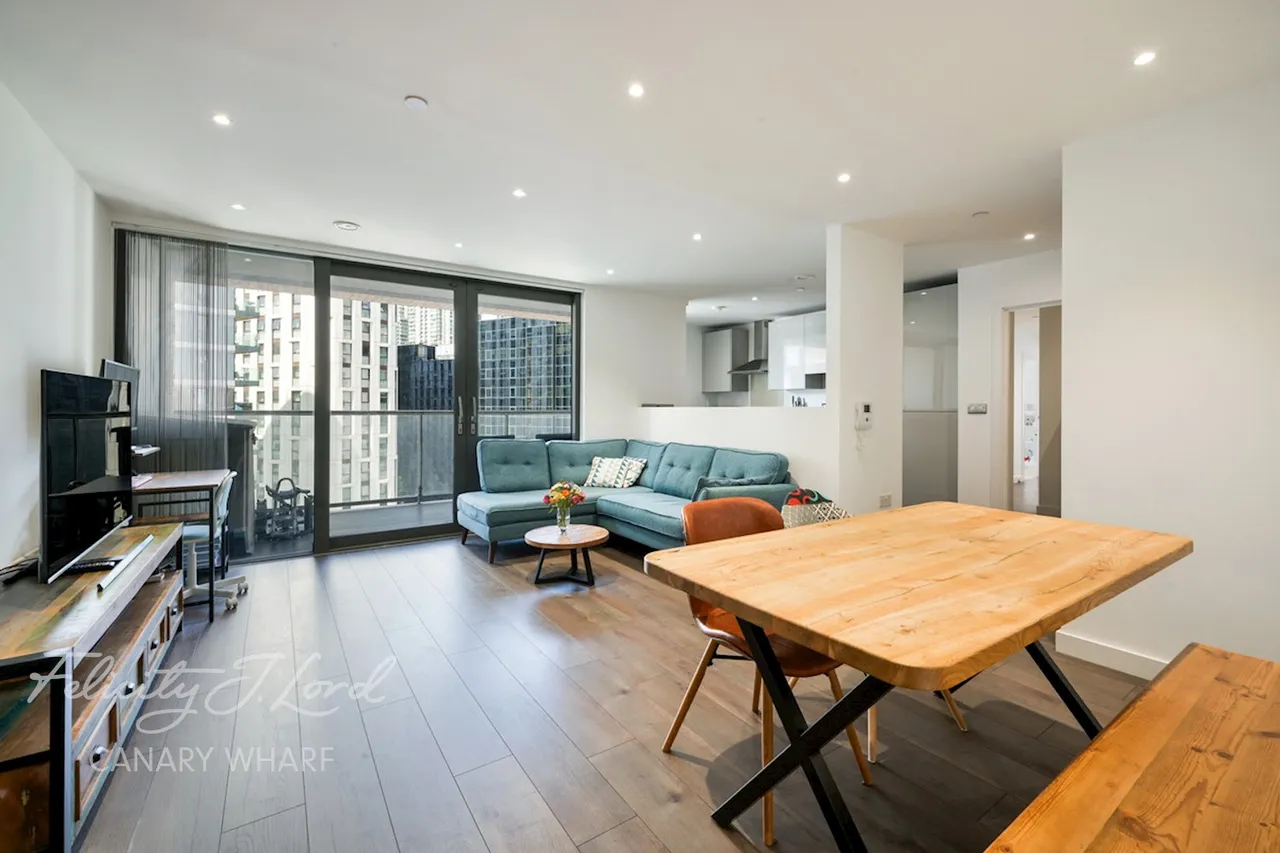 East Ferry Road, London, E14, photo 3