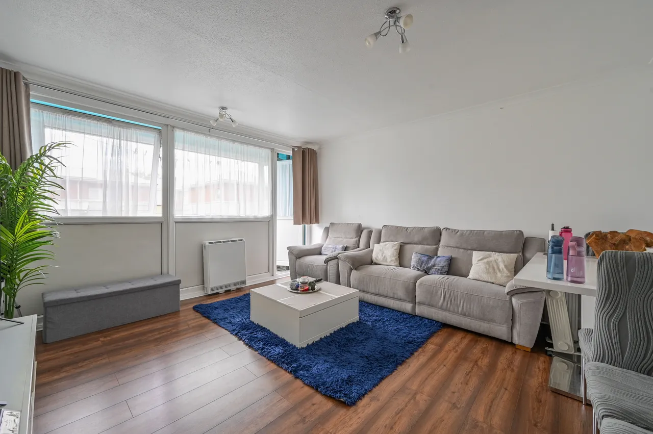 12 Berkeley House, 14 Wellington Way, London, photo 9