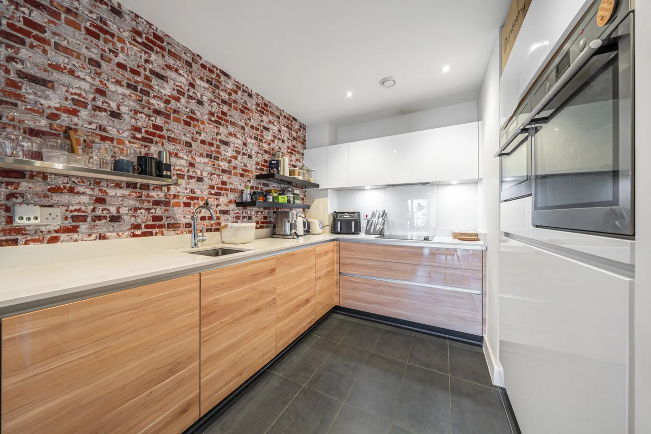 Peartree Way, SE10, photo 2